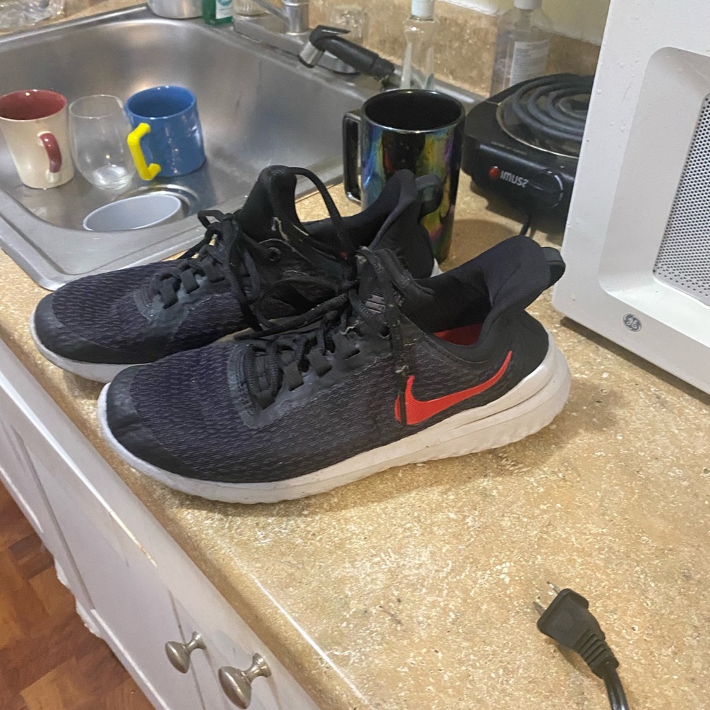 Nike sports shoes